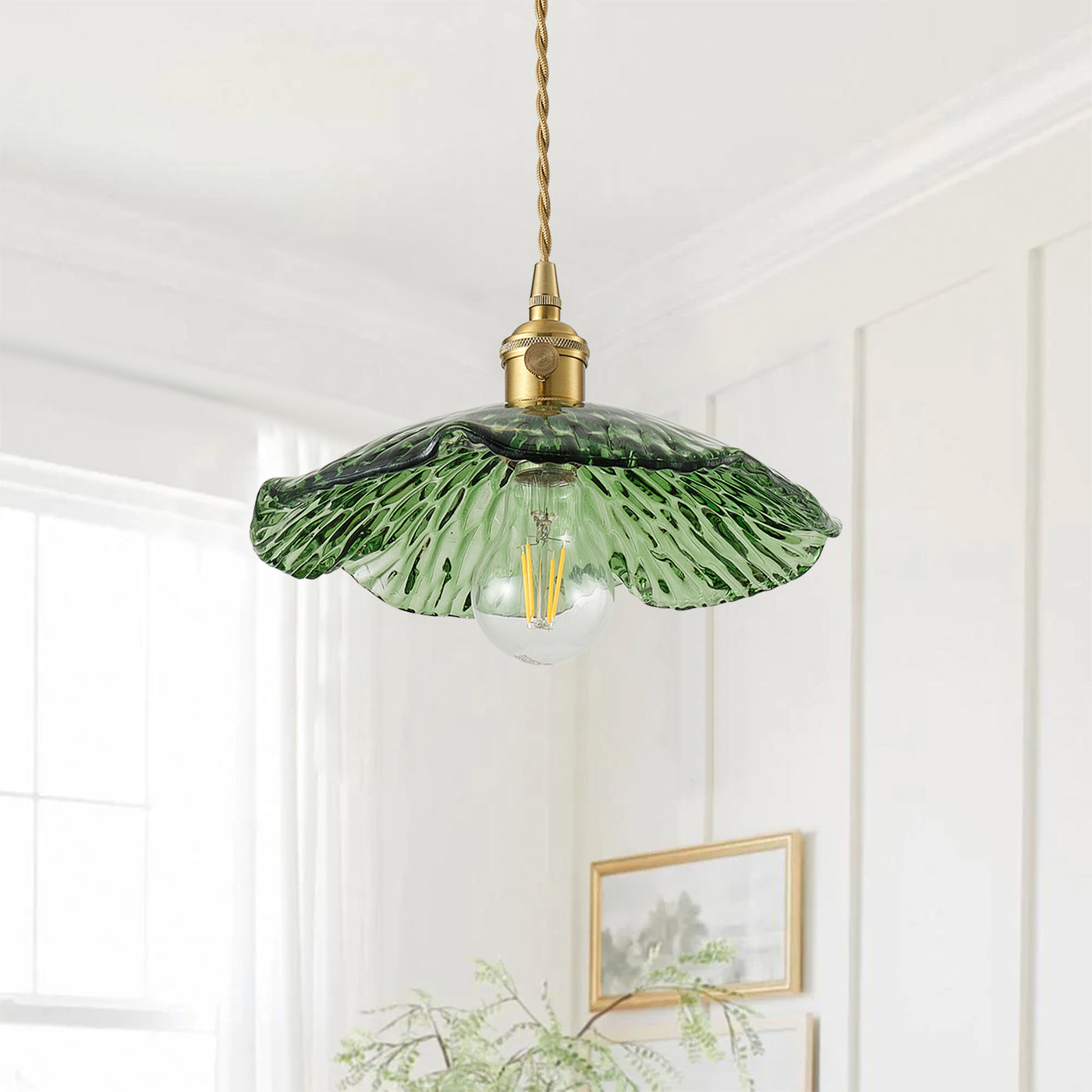 1-Light Vintage Green Glass Pendant Light with Floral
