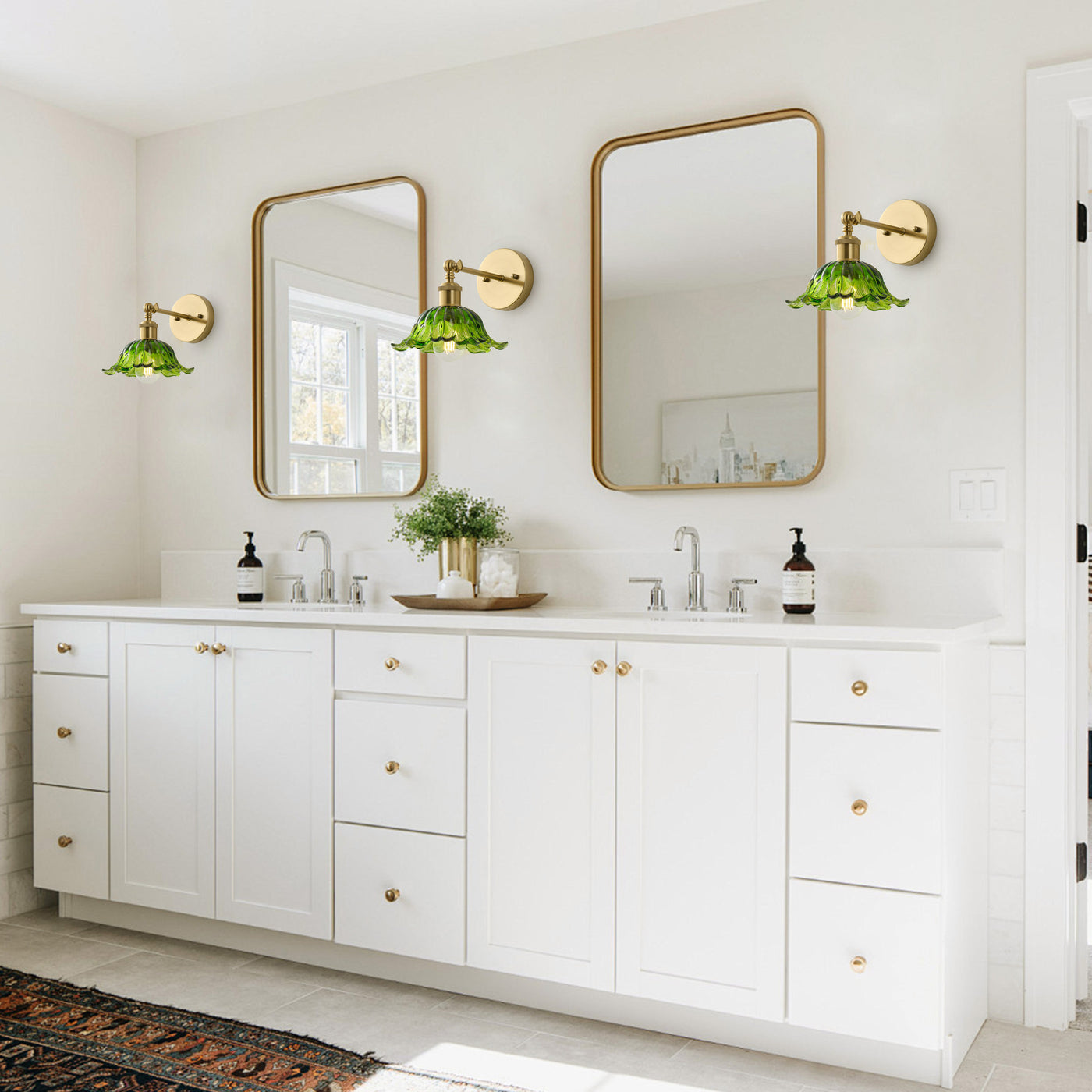 1 Light Vintage Style Green Glass Wall Sconce Dewdrop Brass Vanity Light