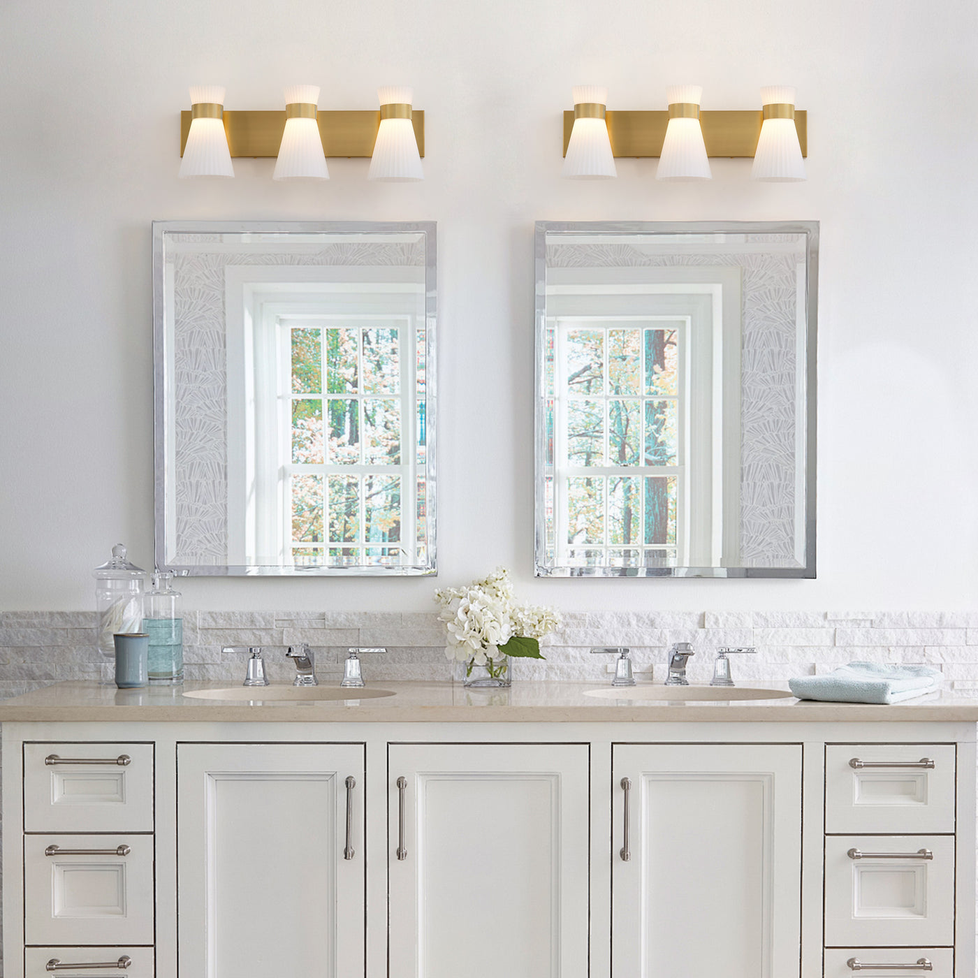 1 Light Mid Century Modern Brass Wall Sconce Flared Glass Shade Warm 3000K LED ETL Certified for Bedroom Corridor